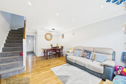 2 bedroom semi-detached house for sale, Beechside, Southgate, Crawley