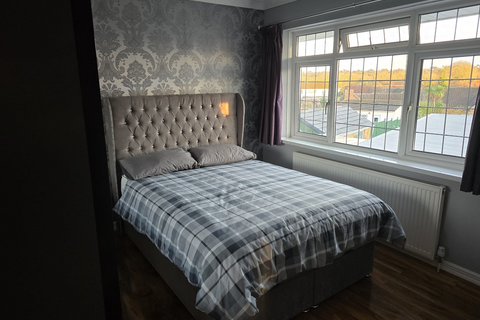 undefined, Laggan Road, Maidenhead SL6