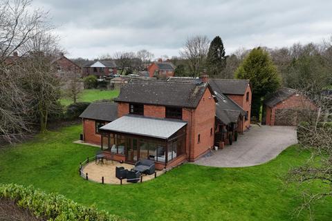 4 bedroom detached house for sale, Moss Lane, Hilderstone, ST15