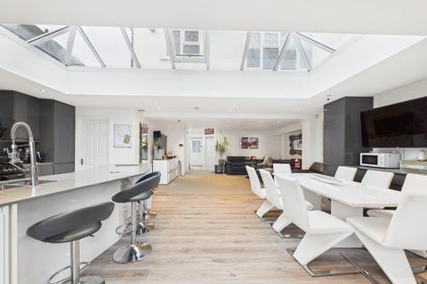 3 bedroom semi-detached house for sale, Lifstan Way, Southend-on-sea, SS1