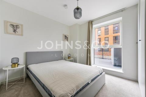 2 bedroom apartment for sale, Tabbard Apartments, W3