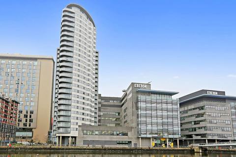 3 bedroom apartment to rent, The Heart, Media City UK, Salford, M50