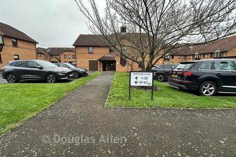1 bedroom ground floor flat for sale, Portland Close, Romford, Essex