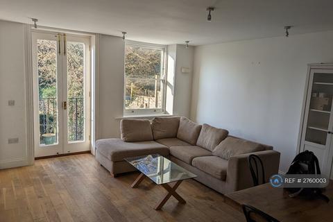 3 bedroom flat to rent, Christchurch Road, London, SW2