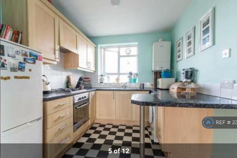 2 bedroom flat to rent, Forest Hill, London, SE23