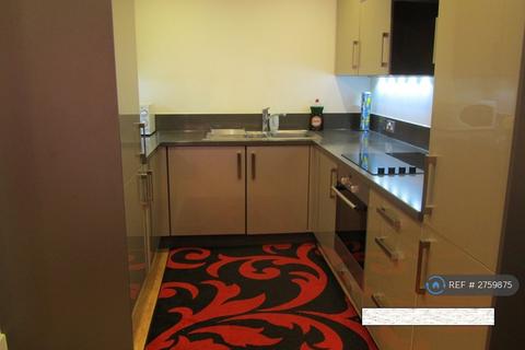 5 bedroom terraced house to rent, Pontes Avenue, Hounslow, TW3