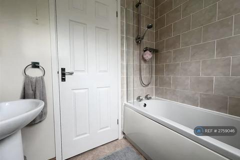 1 bedroom semi-detached house to rent, Hilliard Drive, Bradwell, Milton Keynes, MK13