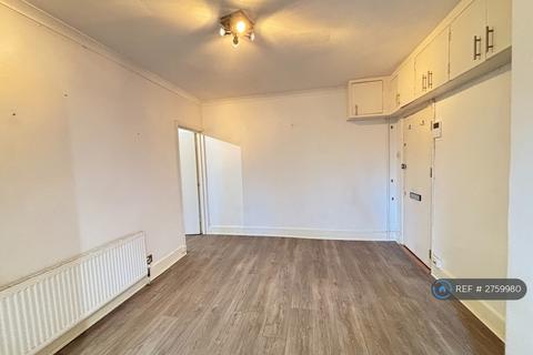 1 bedroom flat to rent, Dewsbury Court, London, W4