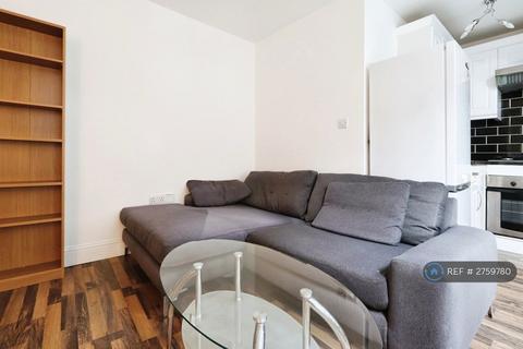 2 bedroom flat to rent, Chapter Street, London, SW1P
