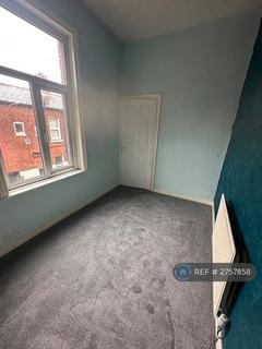2 bedroom terraced house to rent, Chester Road, Preston, PR1