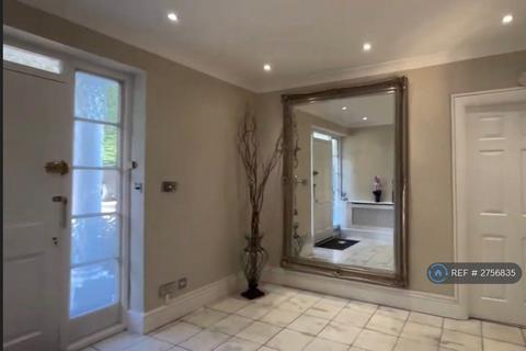 undefined, Waggon Road, Herts, EN4