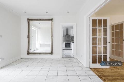 4 bedroom detached house to rent, Waggon Road, Herts, EN4