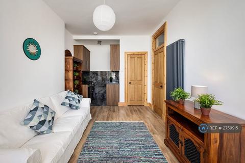 1 bedroom flat to rent, Hawthornvale, Edinburgh, EH6