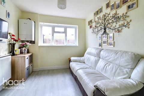 Corral Close, Darland