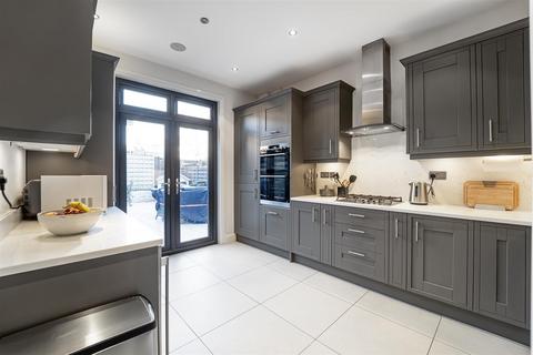 3 bedroom terraced house for sale, Durham Road, Ealing, W5
