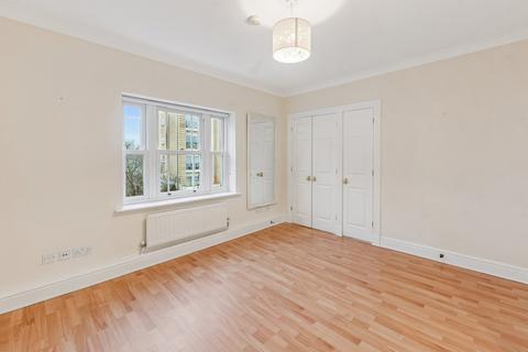 2 bedroom flat for sale, Trinity Church Road, Barnes, London