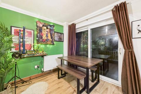 3 bedroom terraced house for sale, Nutmeg Close, Abbeydale, Gloucester, Gloucestershire, GL4