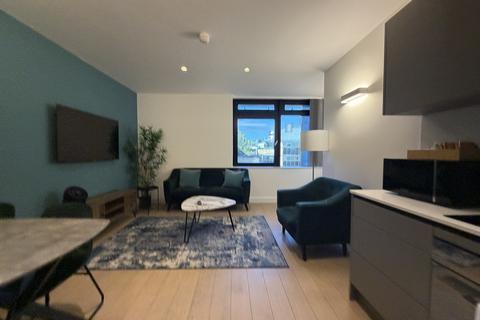 2 bedroom flat to rent, Harlequin Avenue