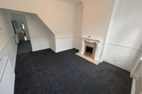 2 bedroom terraced house to rent, Macclesfield Street, Stoke-On-Trent