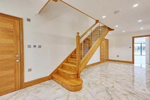 6 bedroom detached house for sale, Curtis Road, Emerson Park, RM11