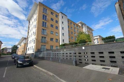 2 bedroom flat to rent, Waxlow Way, Northolt UB5