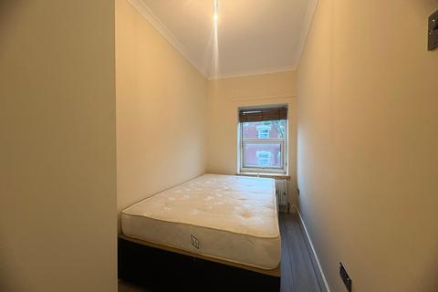 2 bedroom flat to rent, Greenford Avenue, London W7