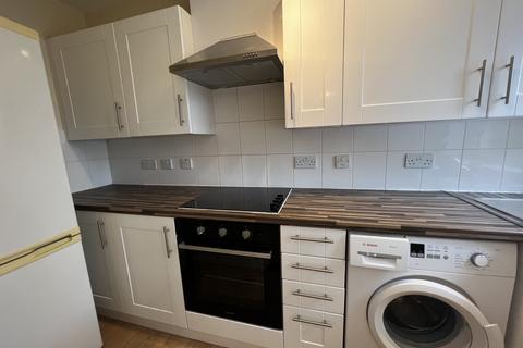 2 bedroom flat to rent, Phoenix Court, Chipley Street, London , SE14