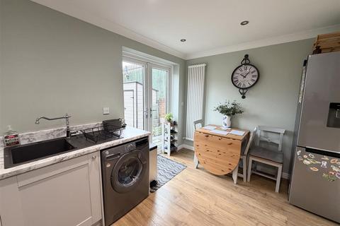 3 bedroom house for sale, Harwood Drive, Houghton Le Spring DH4