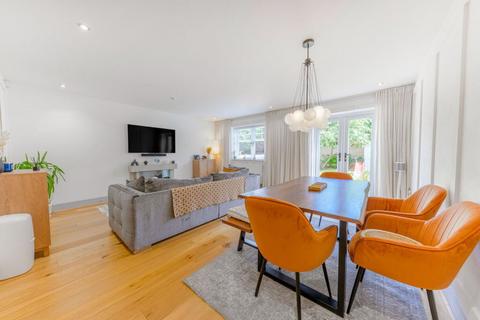 3 bedroom semi-detached house for sale, Ash Bridge Court, Rednal, Birmingham, West Midlands, B45