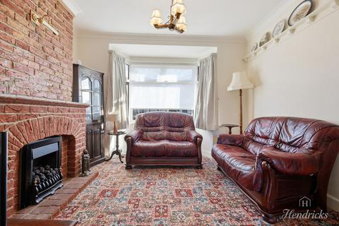 undefined, Connaught Gardens, Southend-on-sea, SS3 9