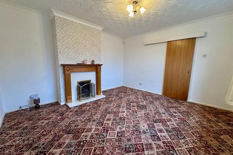 3 bedroom semi-detached house for sale, Birthwaite Road, Darton, Barnsley