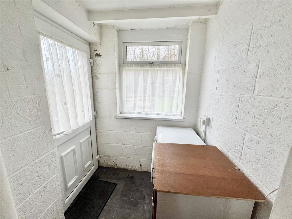 Rear porch utility