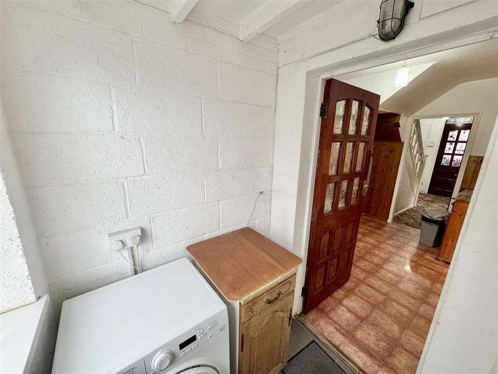 Rear porch utility