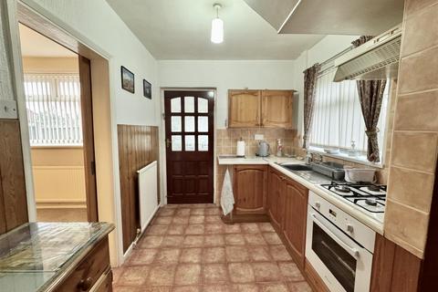 3 bedroom semi-detached house for sale, Birthwaite Road, Darton, Barnsley