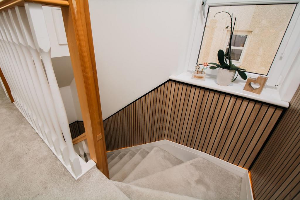 Landing/Stairs