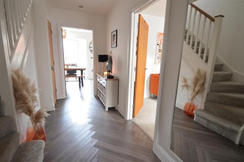 3 bedroom semi-detached house for sale, Robinson Grove, Shefford SG17