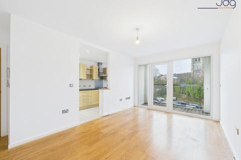 2 bedroom flat for sale, Nelson Street, Lancaster | Light-Filled City-Centre Apartment with Elevated Views