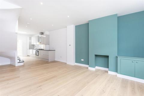 undefined, Warwick Place, Ealing, W5