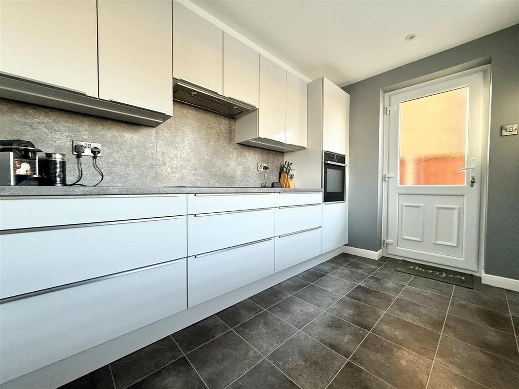 Fitted Kitchen