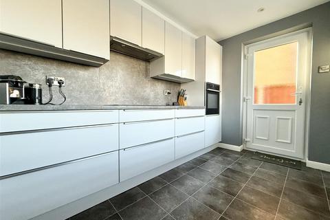 3 bedroom detached house for sale, Georgeham Close, Wigston LE18