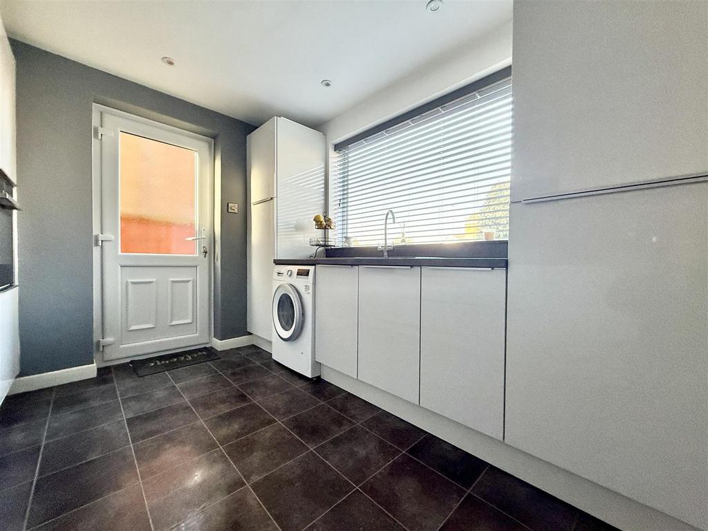 Fitted Kitchen