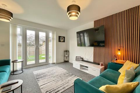 2 bedroom end of terrace house for sale, John Robinson Place, Crewe, CW1