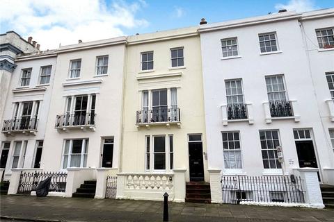 1 bedroom flat to rent, Lind Street, Ryde, Isle of Wight, PO33