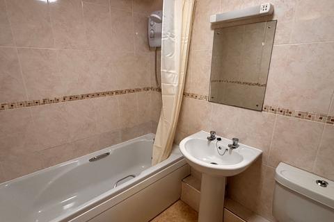 2 bedroom ground floor flat to rent, Mamhead, Home Farm, EX6