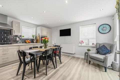 4 bedroom detached house for sale, Ffordd Hann, Pontyclun CF72