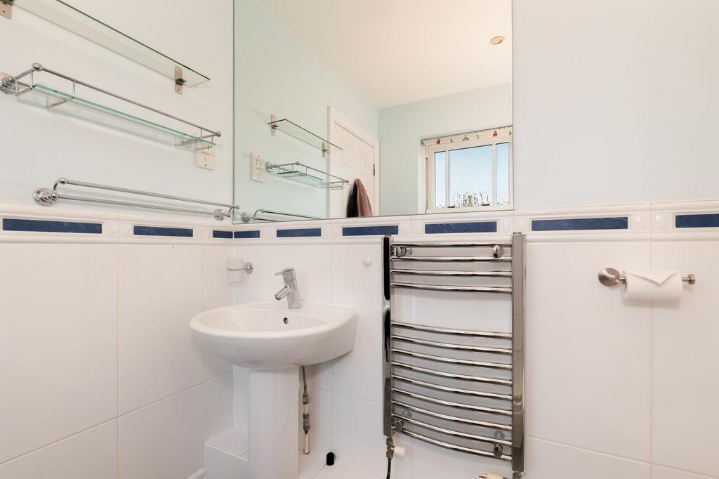 En-Suite to main bedroom