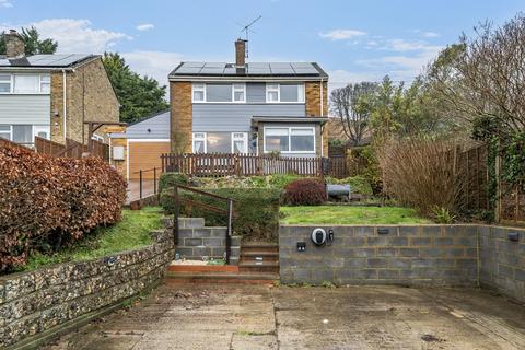 4 bedroom detached house for sale, Canterbury Road, Bilting, Ashford TN25 4HE