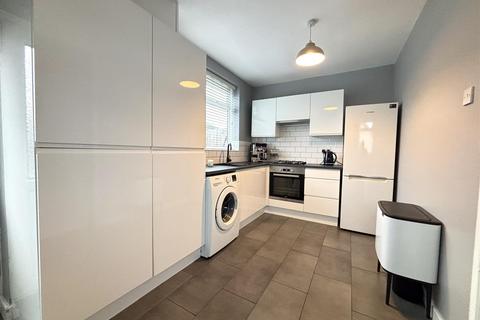 2 bedroom end of terrace house for sale, Henbury Road, Handforth, Wilmslow