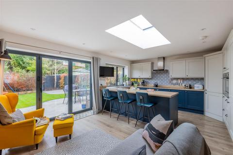3 bedroom terraced house for sale, Farm drive, Cardiff CF23
