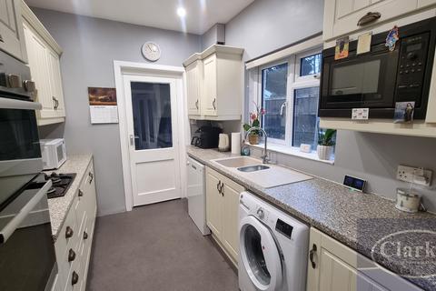 3 bedroom detached house for sale, Portland Road, Bournemouth